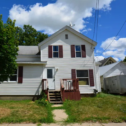 Buy this 3 bed house on 419 Huggins Street in Owosso, MI 48867