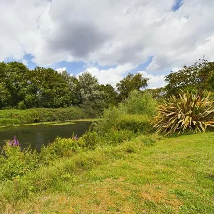 Image 3 - Iford Bridge Home Park, Bournemouth, Dorset, Bh6 - House for sale