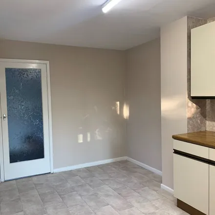 Rent this 3 bed apartment on Virgin Money in Westgate, Mansfield Woodhouse