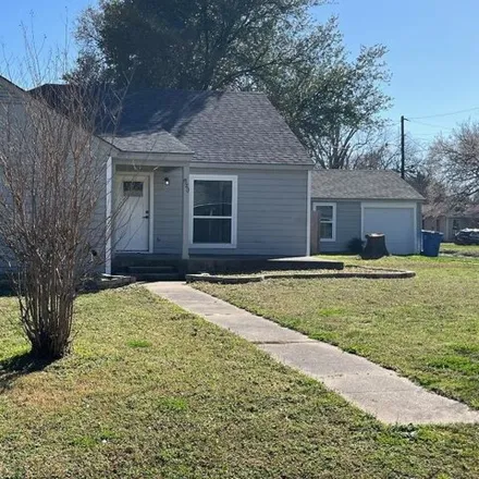 Buy this 3 bed house on 887 West Wolfe Street in Grand Saline, Van Zandt County
