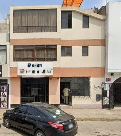 Rent this 2 bed apartment on Santiago de Surco Avenue in Santiago de Surco, Lima Metropolitan Area 15038