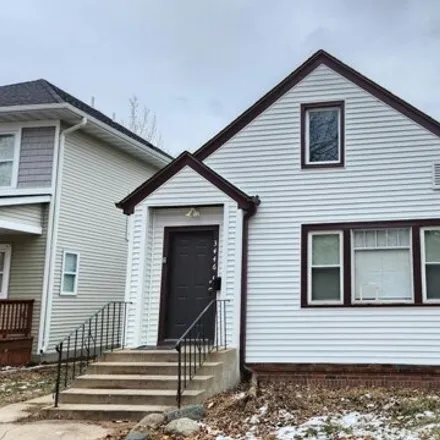 Buy this 3 bed house on 3446 North Humboldt Avenue in Minneapolis, MN 55412