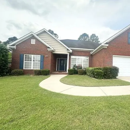 Buy this 3 bed house on 127 Lakeside Dr in Dothan, Alabama