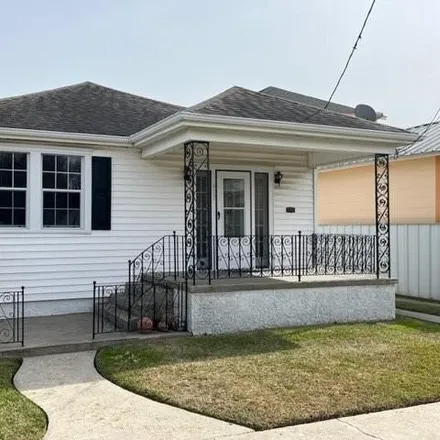 Buy this 2 bed house on 423 Brooklyn Avenue in Jefferson, Jefferson Parish