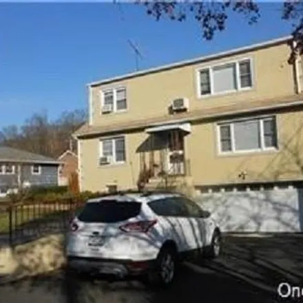 Rent this 2 bed house on 45 Wall Street in Valhalla, Mount Pleasant