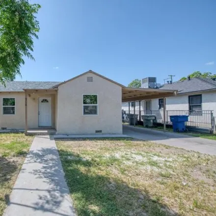 Buy this 3 bed house on 4754 East Montecito Avenue in Fresno, CA 93702