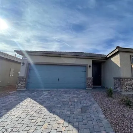 Rent this 3 bed house on West Oquendo Road in Spring Valley, NV 89118