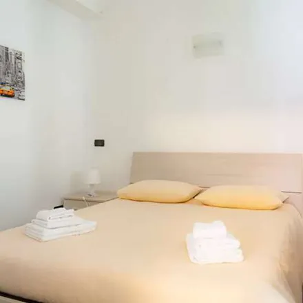 Rent this 1 bed apartment on Via Goffredo Mameli in 20129 Milan MI, Italy
