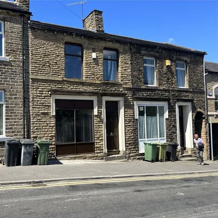 Rent this 2 bed townhouse on T'Old Steam Pig in Newsome Road, Huddersfield