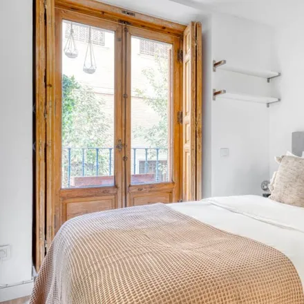 Image 9 - Corredera Baja de San Pablo, 21, 28004 Madrid, Spain - Apartment for rent