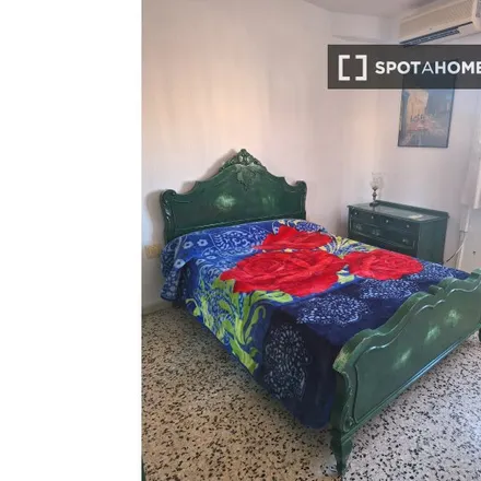 Rent this 4 bed room on Calle Guadalquivir in 04008 Almeria, Spain
