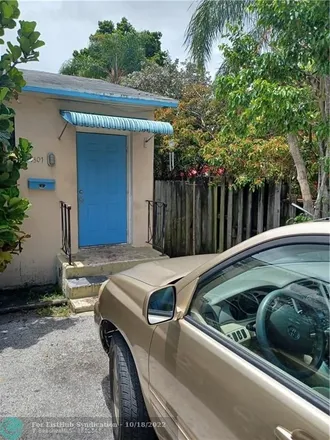 Buy this 3 bed house on 1301 Northeast 2nd Avenue in Fort Lauderdale, FL 33304