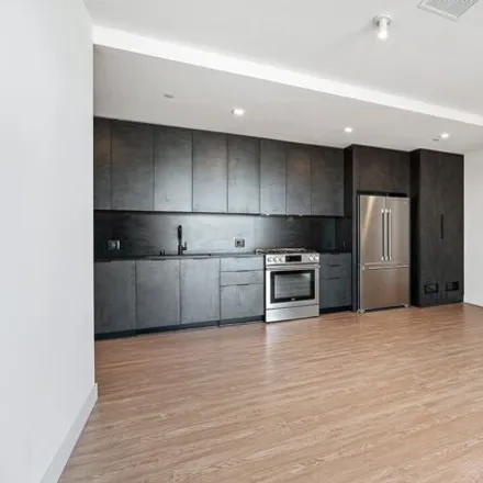 Image 2 - 3667 Keystone Ave Apt 525, Los Angeles, California, 90034 - House for rent