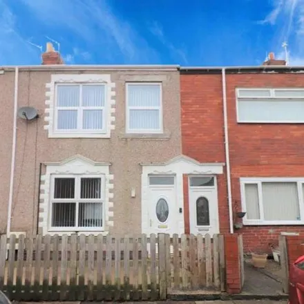 Buy this 3 bed townhouse on Nice Price in 59 Castle Terrace, Ashington