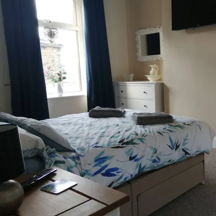 Rent this 2 bed house on Bradford in BD22 9AX, United Kingdom