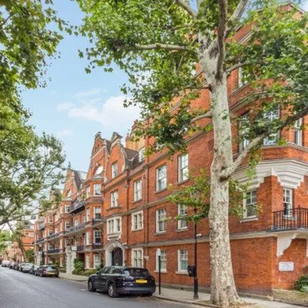 Rent this 3 bed apartment on 97 Flood Street in London, SW3 5TD