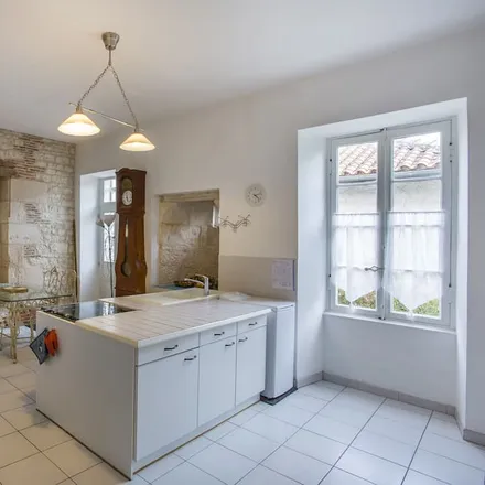 Rent this 5 bed house on 85200 Fontenay-le-Comte