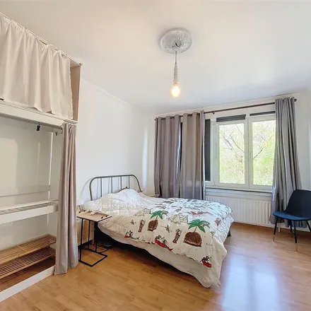 Rent this 2 bed apartment on Avenue du Panthéon - Pantheonlaan 76 in 1081 Koekelberg, Belgium