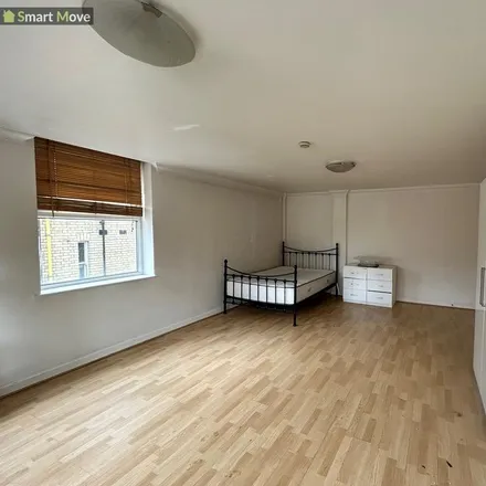 Rent this 1 bed room on Priestgate in Peterborough, PE1 1JN
