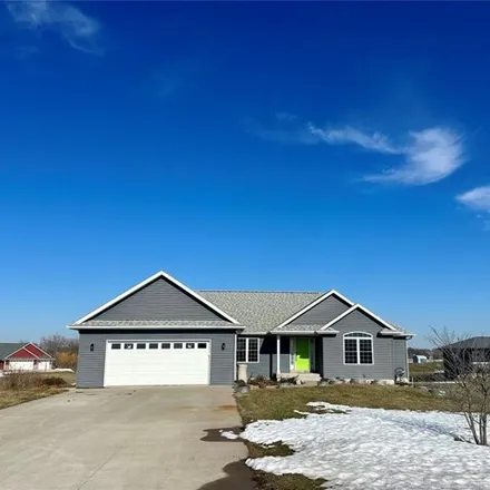 Buy this 4 bed house on 1401 Willow Brook Lane in Washington County, IA 52327