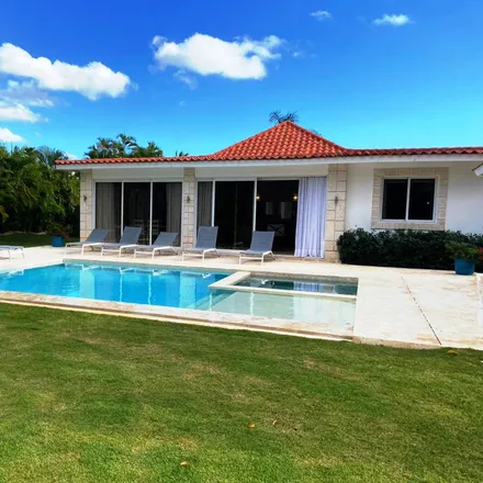 Rent this 5 bed house on unnamed road in Los Lagos II, La Romana