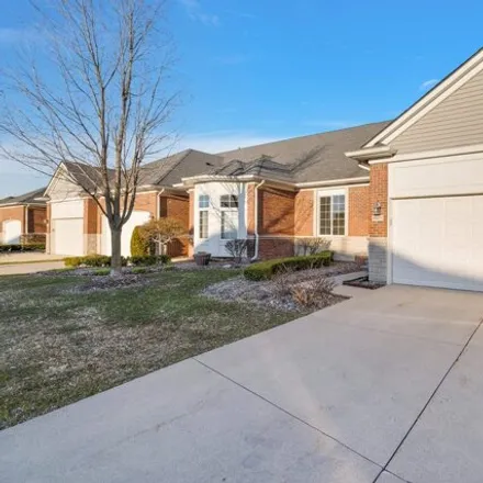 Image 4 - 49274 Village Pointe Circle, Shelby Charter Township, MI 48315, USA - Condo for sale