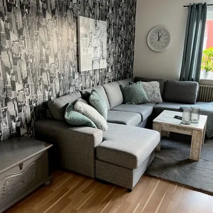 Rent this 4 bed apartment on Egnahemsgatan in 571 33 Nässjö, Sweden