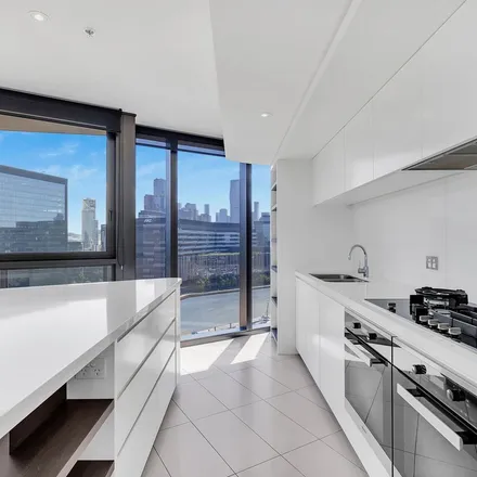 Image 7 - Array, 92-100 Lorimer Street, Docklands VIC 3008, Australia - Apartment for rent