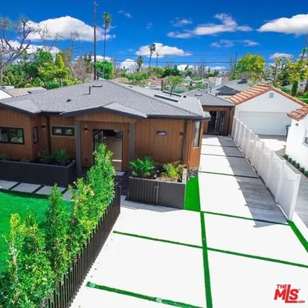 Image 4 - 5252 Noble Avenue, Los Angeles, CA 91411, USA - House for sale