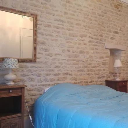 Rent this 1 bed house on 14750 Saint-Aubin-sur-Mer