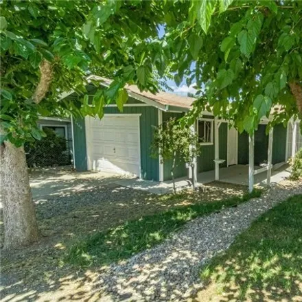 Image 3 - 3940 Mullen Avenue, Clearlake Highlands, Clearlake, CA 95422, USA - House for sale
