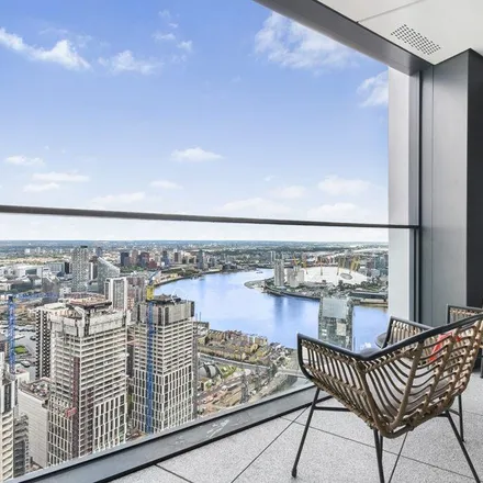 Image 2 - Amory Tower, 199-207 Marsh Wall, Canary Wharf, London, E14 9ZH, United Kingdom - Apartment for rent