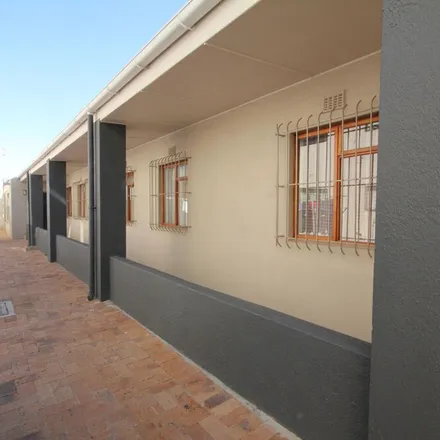 Image 8 - Gleniffer Street, Cape Town Ward 55, Cape Town, 7425, South Africa - Apartment for rent