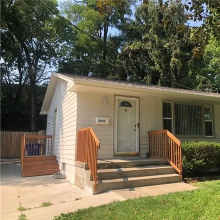 Buy this 3 bed house on 2522 Southeast 7th Street in Des Moines, IA 50315