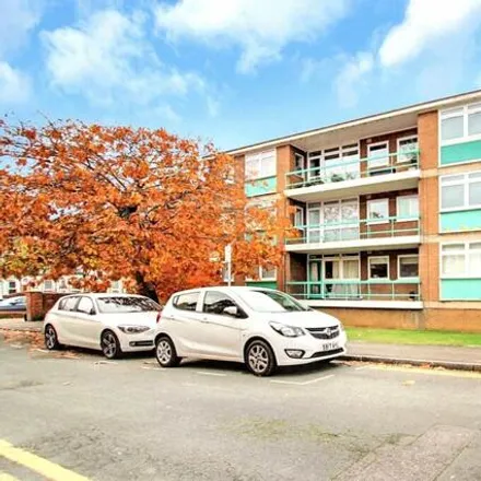 Buy this studio apartment on Charfield Court in Hamilton Road, Reading