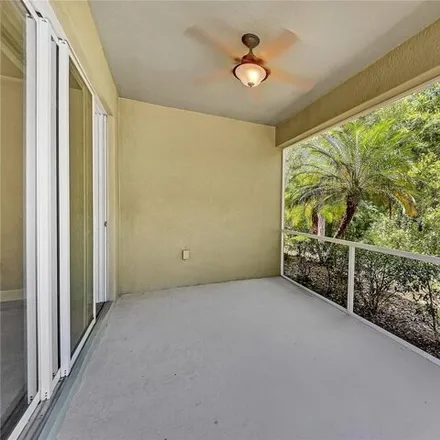 Image 6 - 16050 Bella Woods Drive, Tampa, FL 33647, USA - House for sale
