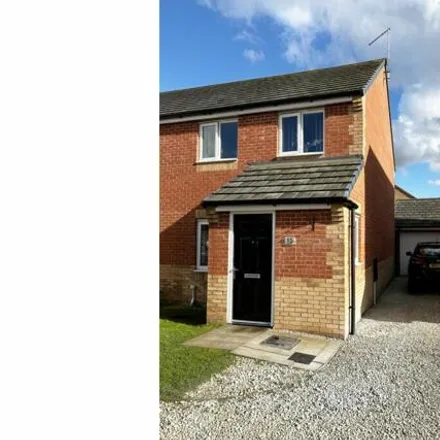Buy this 3 bed duplex on Barley Close in New Ollerton, NG22 9WQ