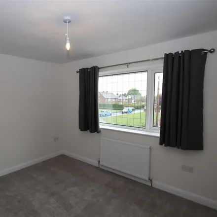 Image 6 - Fairywell Road, Sale, WA15 6XR, United Kingdom - Duplex for rent