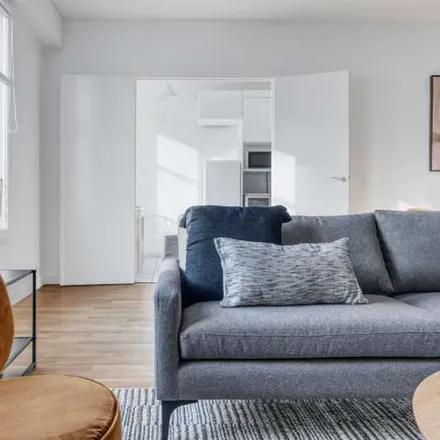 Rent this 2 bed apartment on 21bis;23 Avenue de Ségur in 75007 Paris, France