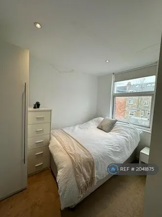 Image 4 - 23 Howard Road, London, NW2 6DS, United Kingdom - House for rent