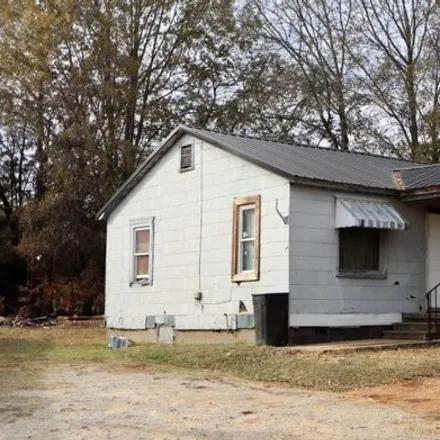 Buy this 8 bed house on unnamed road in Calhoun County, AL 36203