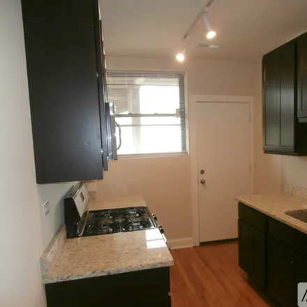 Rent this 1 bed apartment on 1112 W Balmoral Ave