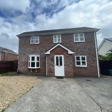 Rent this 2 bed house on The Spinney in Bridgend, CF31 2JE