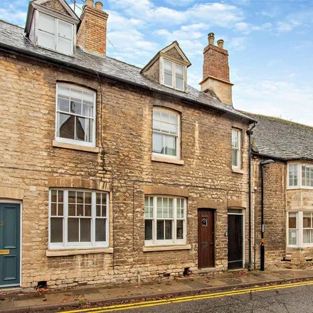 Rent this 3 bed house on Laundimer House in North Street, Oundle