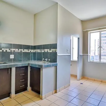 Image 3 - Anderson Street, Johannesburg Ward 124, Johannesburg, 2001, South Africa - Apartment for rent