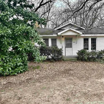 Buy this 2 bed house on 1860 South Main Street in Malvern, AR 72104