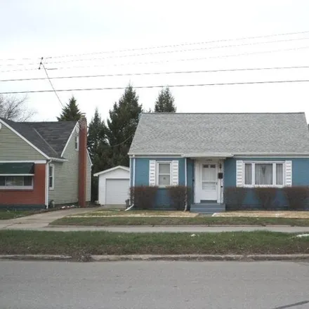 Buy this 2 bed house on 348 East 38th Street in Erie, PA 16504