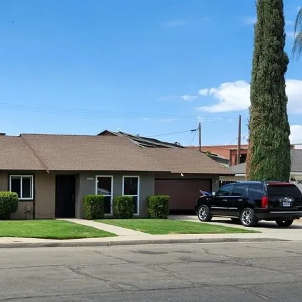 Image 2 - 610 North 7th Street, Fowler, Fresno County, CA 93625, USA - House for sale