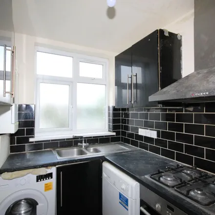 Rent this 3 bed apartment on Kathleen Avenue in London, HA0 4JH