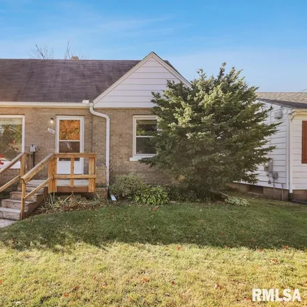 Buy this 2 bed house on 2288 West Laura Avenue in West Peoria, Peoria County